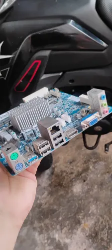2 Placas mãe com processador integrado Pentuim