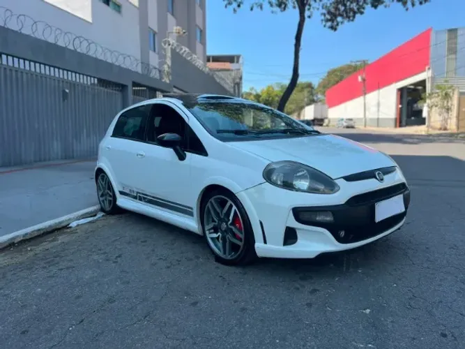 Fiat Punto T-jet 1.4 16V Turbo 5P 2013