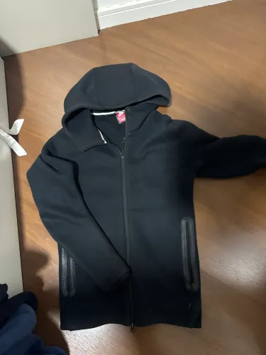 nike tech 
