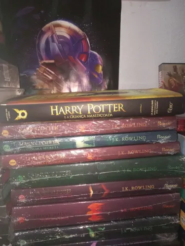Livros lacrado harry potter edição capa coloridos