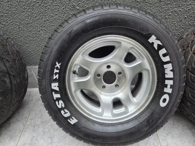 Pneus e rodas 295/50/15