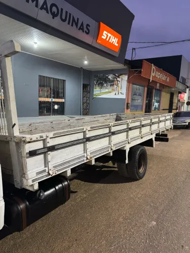 Carroceria de madeira pra caminhão