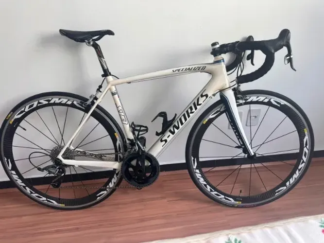 Bicicleta S-works modelo Tarmac SL3, tamanho 52.