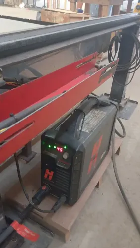 Plasma CNC metalique fonte hypertherm 45