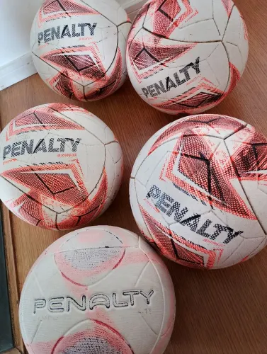 futebol penalty 200,00 as 5, separadas 50,00 cada.