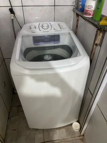 Máquina de lavar 12 kg