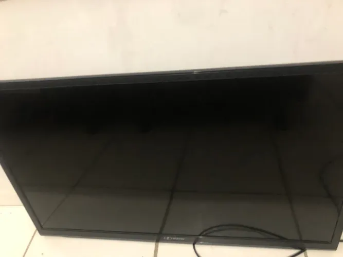 Tv Buster 32 polegadas . Está sem o controle, e parou de funcionar