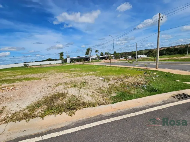 Terreno de esquina à venda, Village Bourdeaux, Vinhedos, Cuiabá