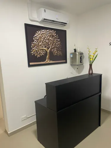 Vendo balcão semi novo 