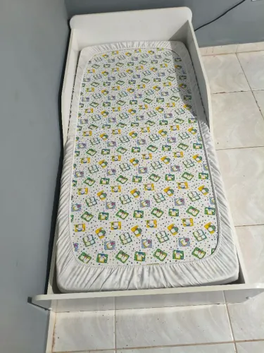 Cama montessoriana