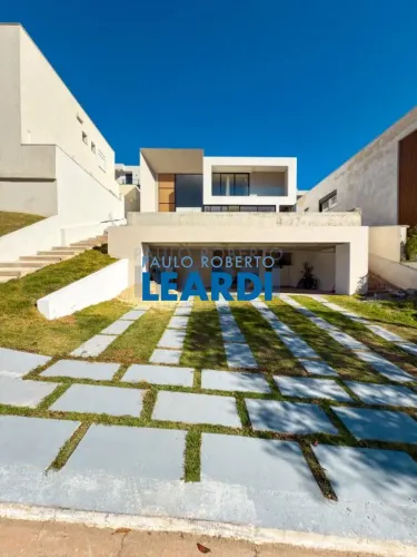 CASA EM CONDOMÍNIO - CAMPOS DO CONDE - SP