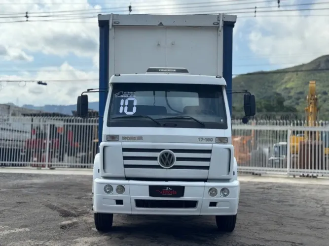 Volkswagen 17.180 2010