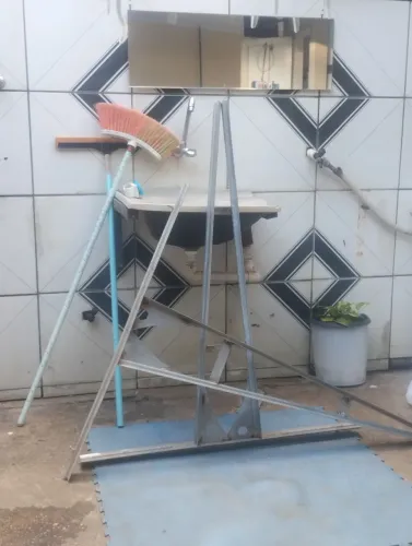 Duas tesouras de Ferro galvanizado