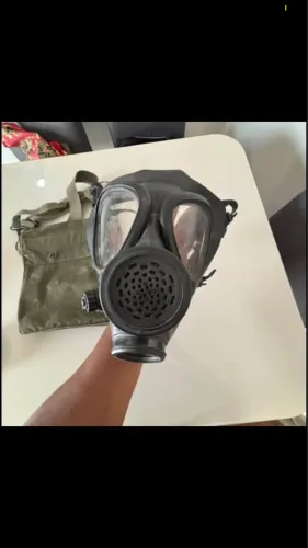 Máscara anti gás + acessórios