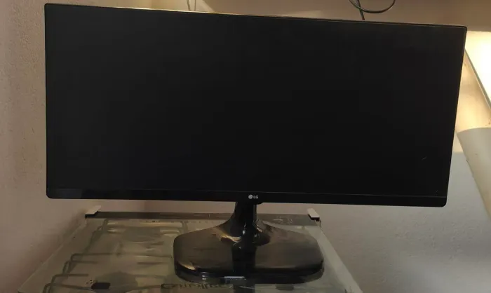 Monitor LG 25UM58- 25 polegadas.