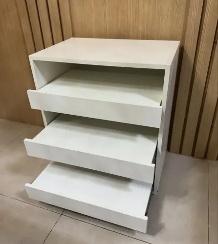 Sapateira Compacta Com Prateleiras Móveis