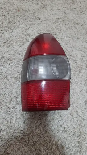 Lanterna traseira Palio weekend 1996 até 2000 lado esquerdo - original de época 