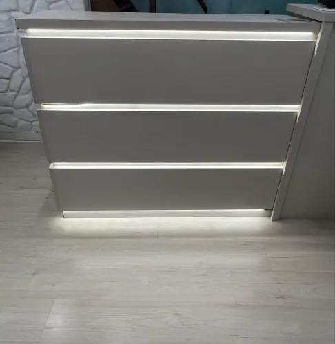 Vendo 2 balcões de loja com Led 