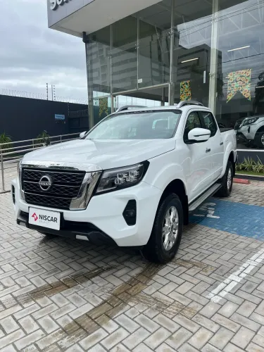 Nissan Frontier XE CD 4X4 2.3 Bi-TB Diesel Aut. 2025