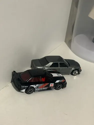 Hotwheels lote loose - f1 Kick sauber