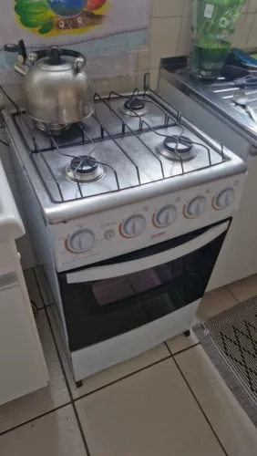Fogão 4 bocas Dako usado