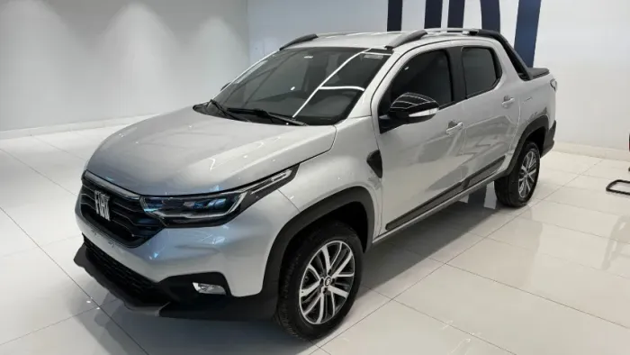 Fiat Strada Volcano 1.3 Flex 8V CD 2027