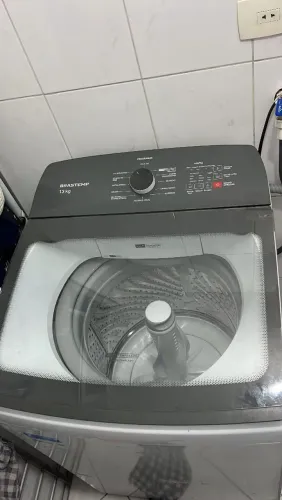 Máquina de lavar roupas e memi secagem 