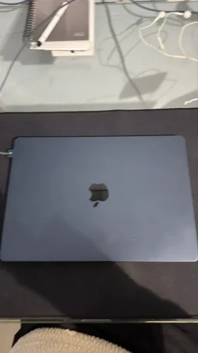 MacBook Air 15" M4 | 16GB RAM | 512GB SSD | Estado de Zero (6 Ciclos) | Garantia 2027
