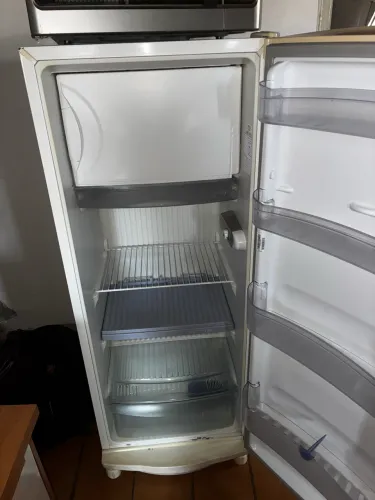 Geladeira Consul