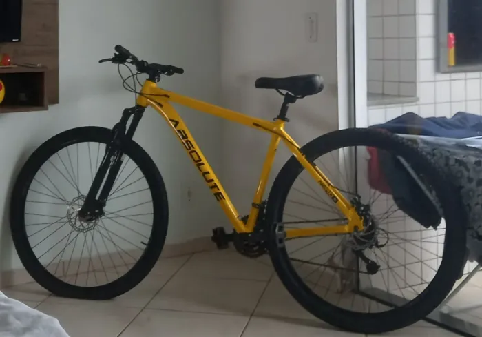 Vendo bike novinha