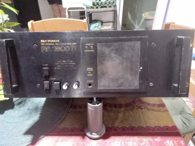 Amplificador cygnus pa 1800 D