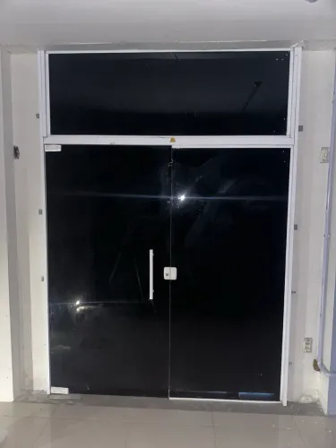 VENDO PORTA DE VIDRO 2,07x1,90M