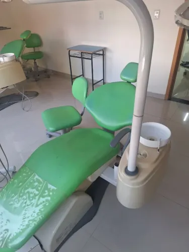 3 Cadeiras Odontológicas Dabi Atlante Completa com Mocho - Oportunidade Única em Belém