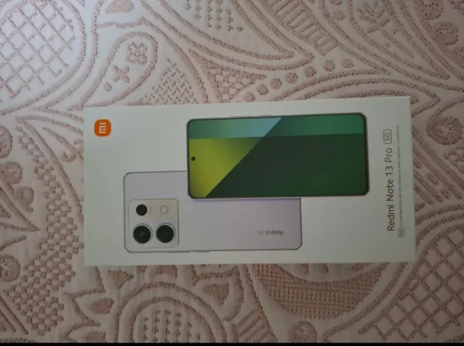 Celular semi novo