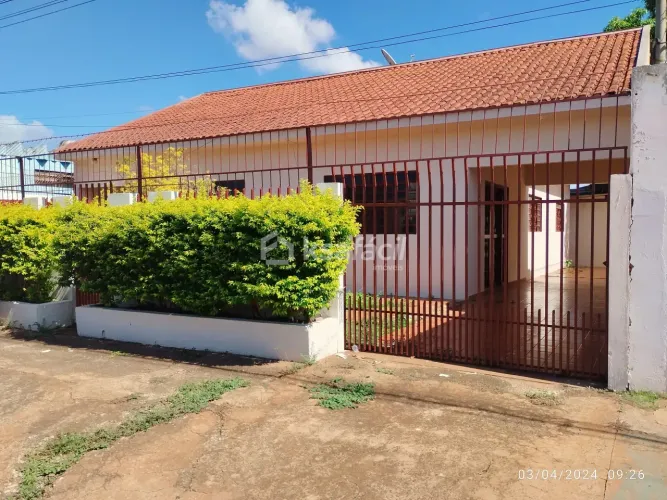 Casa com 2 quartos, Núcleo Habitacional Universitárias - Campo Grande