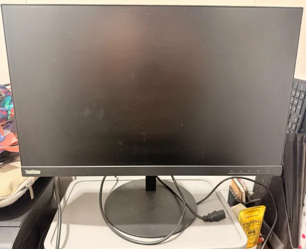 Monitor Lenovo 24 polegadas