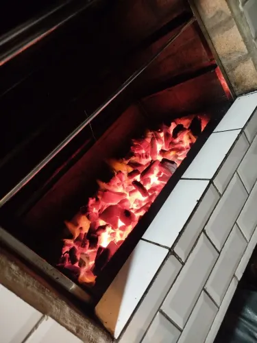 Churrascaria Black grill ------ garçom 