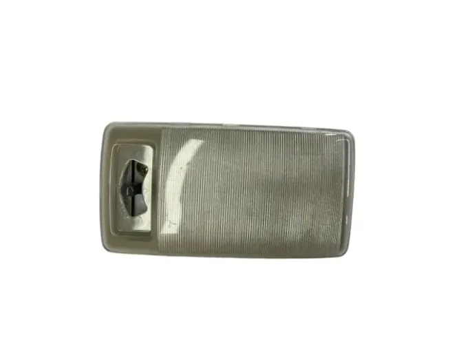 Luz Teto Cortesia Traseira Porta Malas Subaru Legacy Tw Sw Outback 2000-03
