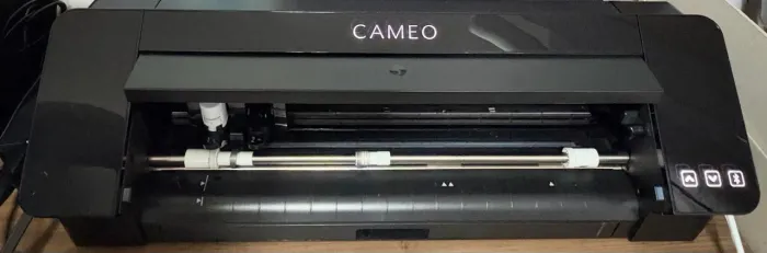 Silhouette Cameo 4 Preta Usada + Capa Original Rosa + Lâminas e Cabos