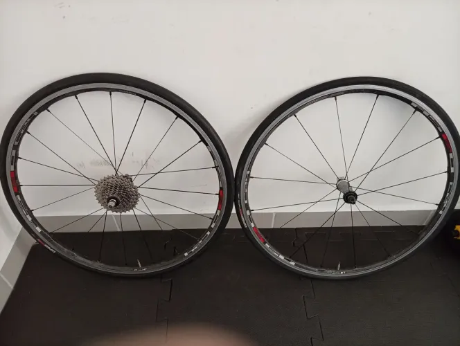 Rodas Shimano Carbono RS80 C24
