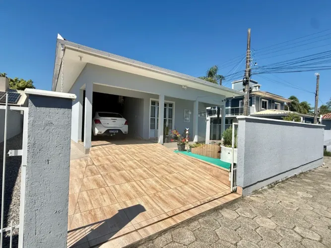 Casa 3 Quartos - Aririú da Formiga