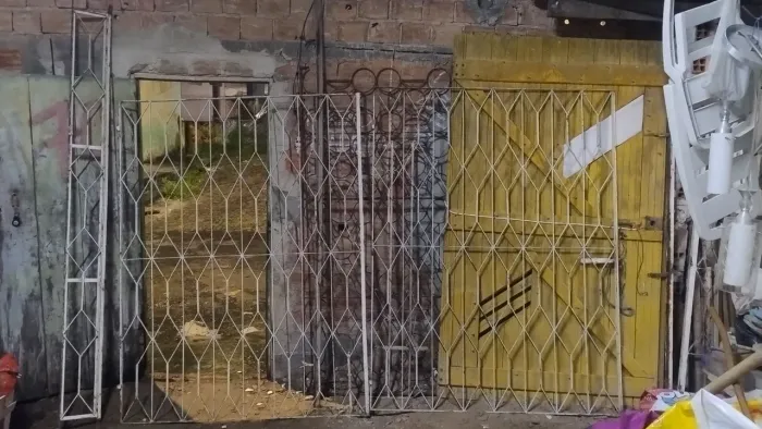 Portão de garagem 1.85 x 2.80 m