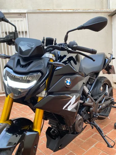 BMW G 310 R 2023 | Baixa quilometragem | Revisões na BMW