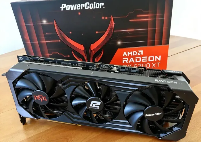 6700XT 12 GIGAS DDR6. BRUTA ! VENDO OU TROCO 