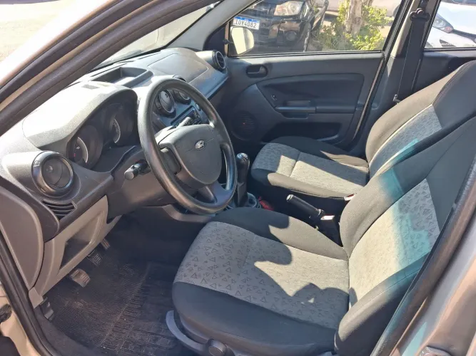 Ford Fiesta Sed. 1.6 8V Flex 4P 2012