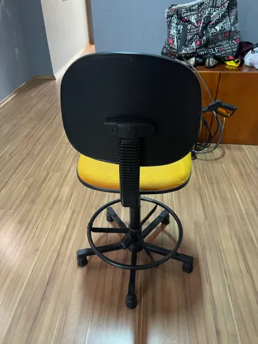 Cadeira para Caixa 