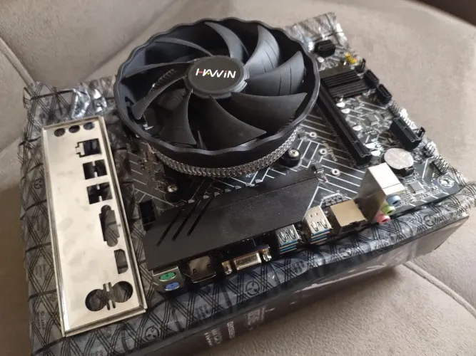 KIT UPGRADE RYZEN 5 5600 + PLACA MÃE A520M MANCER + COOLER + ESPELHO