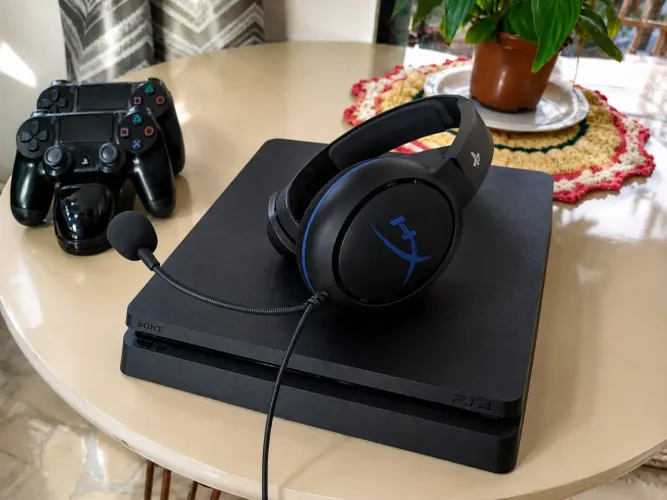Playstation 4 Slim 500GB Desbloqueado