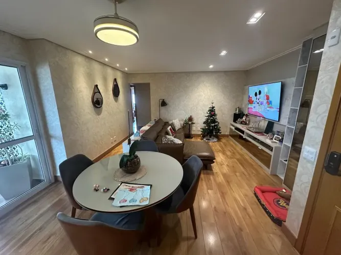 apartamento mobiliado 3 suítes 3 vagas bem localizado e valorizado no bairro Vila Florest