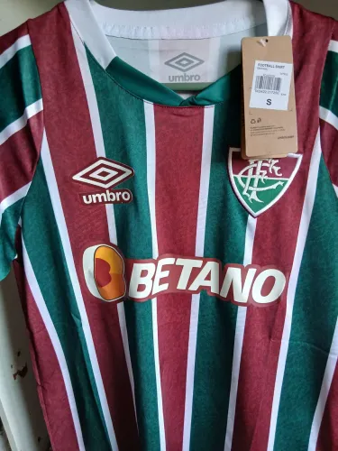 Camisa umbro fluminense tamanho P ou G